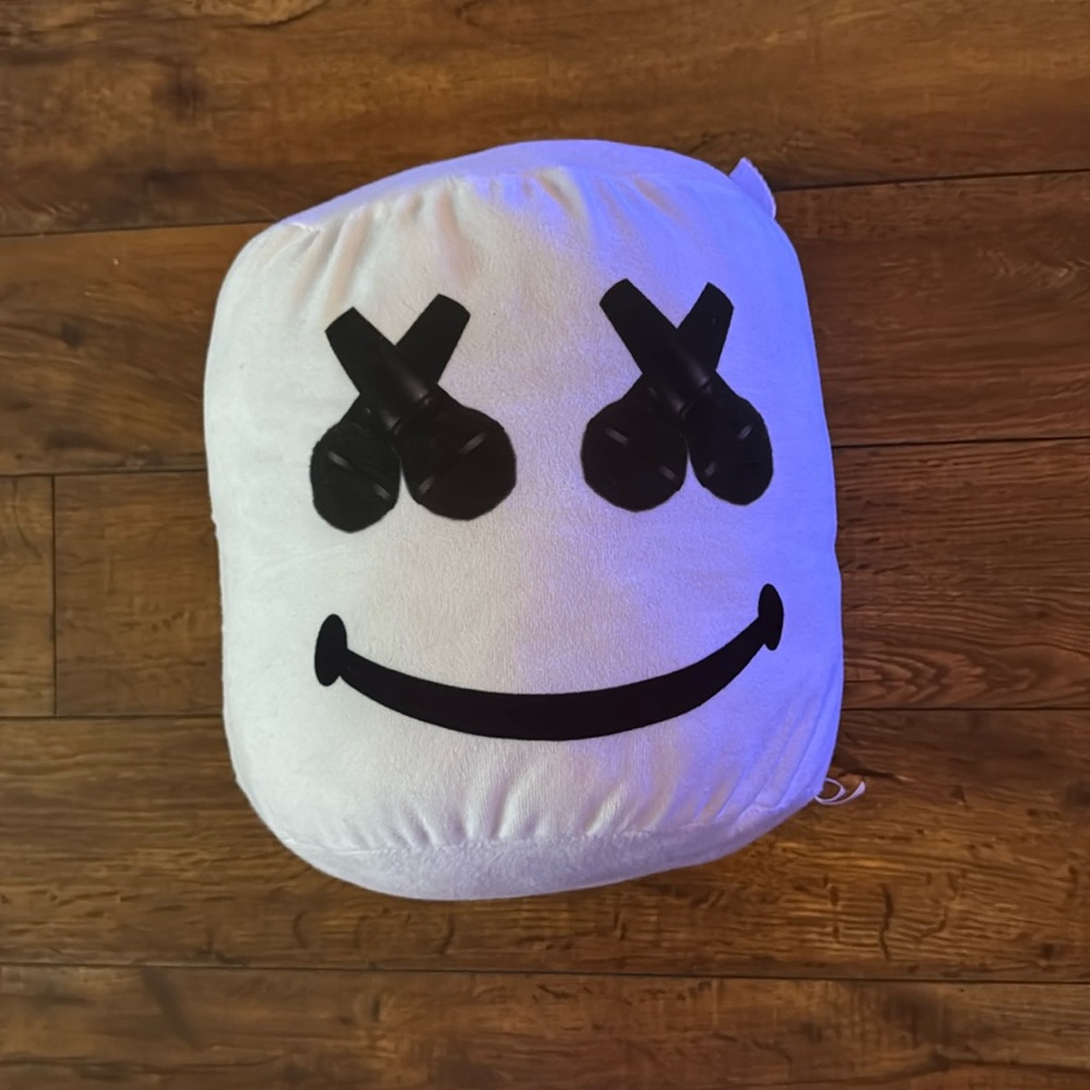 Marshmallow Squish Pillow